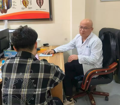 遂宁市|男科医师高朋磊：守护男性健康，专业男科诊疗